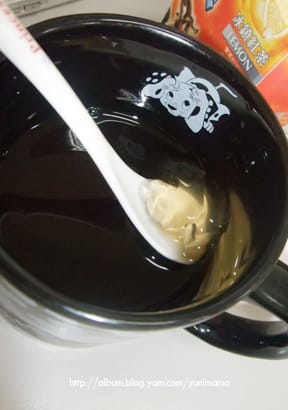 愛玉冰茶 [不等於] 冰鎮紅茶十中華愛玉