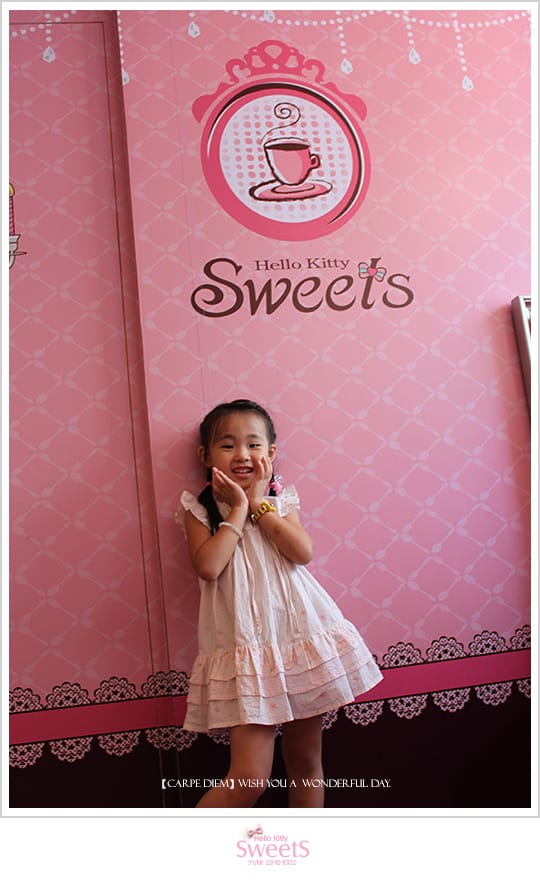 我和小女孩的約會 [ 上 ] ：Sweets Hello Kitty