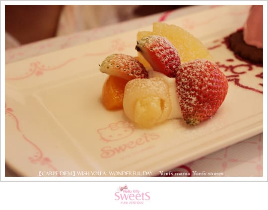 我和小女孩的約會 [ 上 ] ：Sweets Hello Kitty