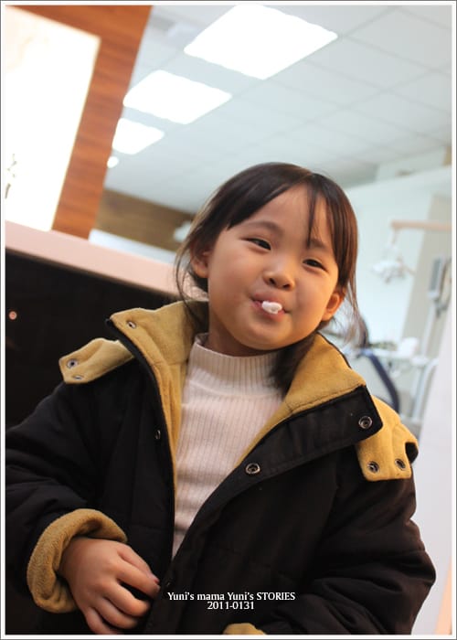 Yuni 5Y6M│換牙記 - 第3張圖 Yuni 5Y6M│換牙記