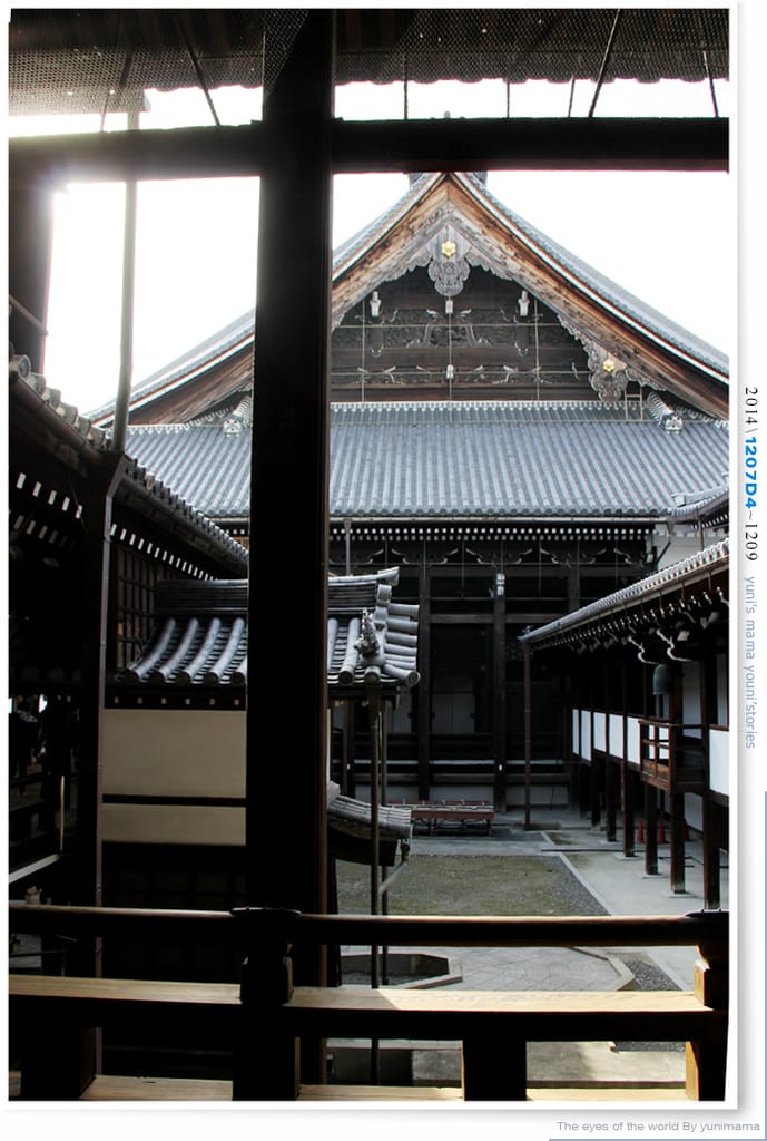 【婗媽看世界】D4:西本願寺│金黃耀眼的銀杏~溫暖了大小殿堂。 - 第45張圖 【婗媽看世界】D4:西本願寺│金黃耀眼的銀杏~溫暖了大小殿堂。