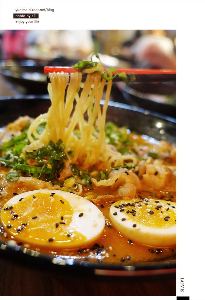 【食記】宜蘭平價美食:::鬼匠拉麵│銅版價高CP質,老闆誠意老饕滿意:礁溪店 - 第33張圖 【食記】宜蘭平價美食:::鬼匠拉麵│銅版價高CP質,老闆誠意老饕滿意:礁溪店