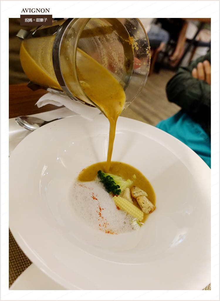 【食記】桃園素食:::艾維農x藝文畫廊│健康養生新風貌:::歐風精緻套餐x宅配蛋糕甜點服務 - 第26張圖 【食記】桃園素食:::艾維農x藝文畫廊│健康養生新風貌:::歐風精緻套餐x宅配蛋糕甜點服務