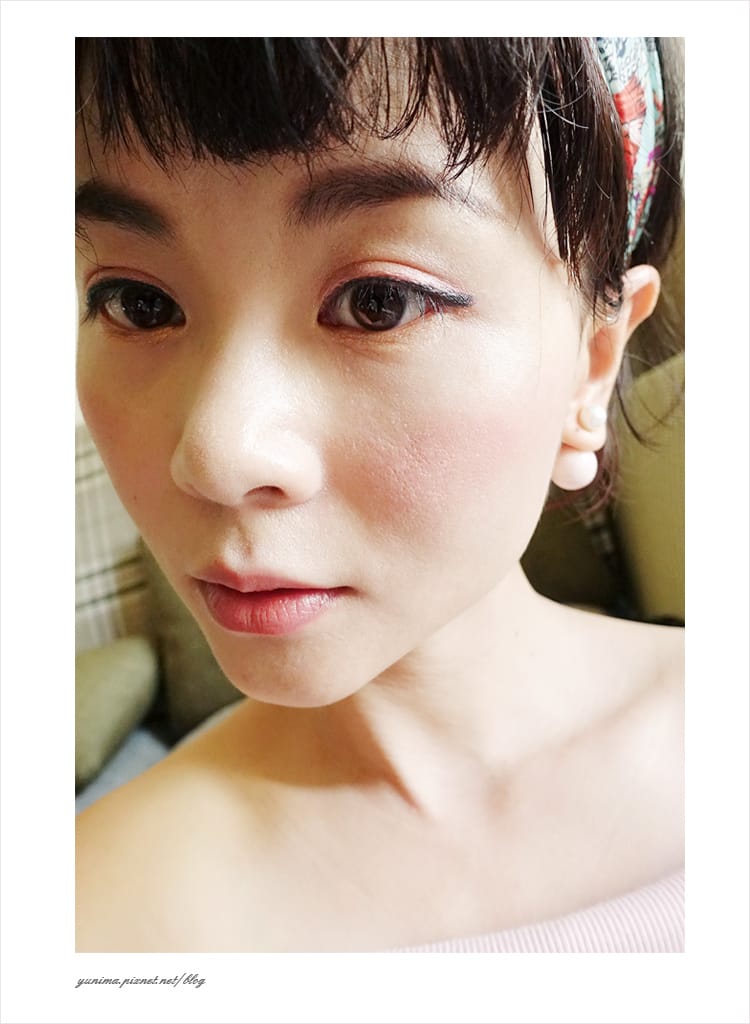 【美妝】UNT 深邃媚惑眼彩組:::3D眉彩盤與星空雙色氣墊眼影筆輕鬆打造自然眼妝 - 第24張圖 【美妝】UNT 深邃媚惑眼彩組:::3D眉彩盤與星空雙色氣墊眼影筆輕鬆打造自然眼妝