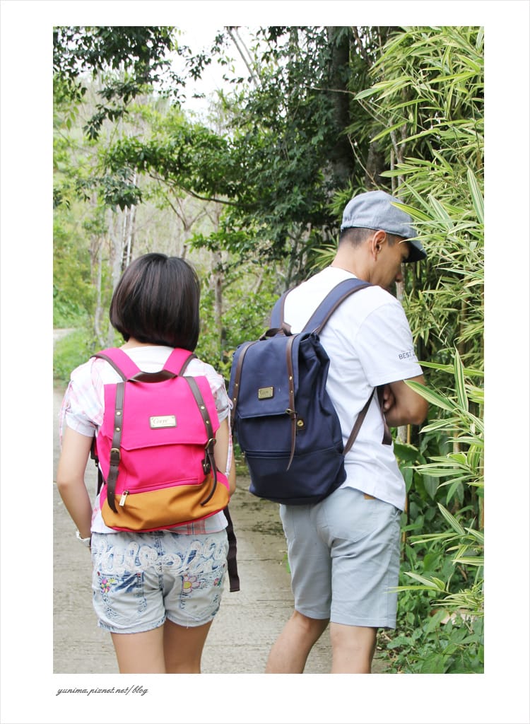【穿搭】CORRE手工帆布後背包:::適合我們三口子的情侶包跟親子包 - 第29張圖 【穿搭】CORRE手工帆布後背包:::適合我們三口子的情侶包跟親子包