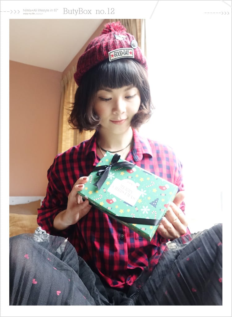 【美妝】ButyBox12月:::聖誕節交換禮物新選擇~UNT氣墊粉霜讓人驚豔!! - 第4張圖 【美妝】ButyBox12月:::聖誕節交換禮物新選擇~UNT氣墊粉霜讓人驚豔!!