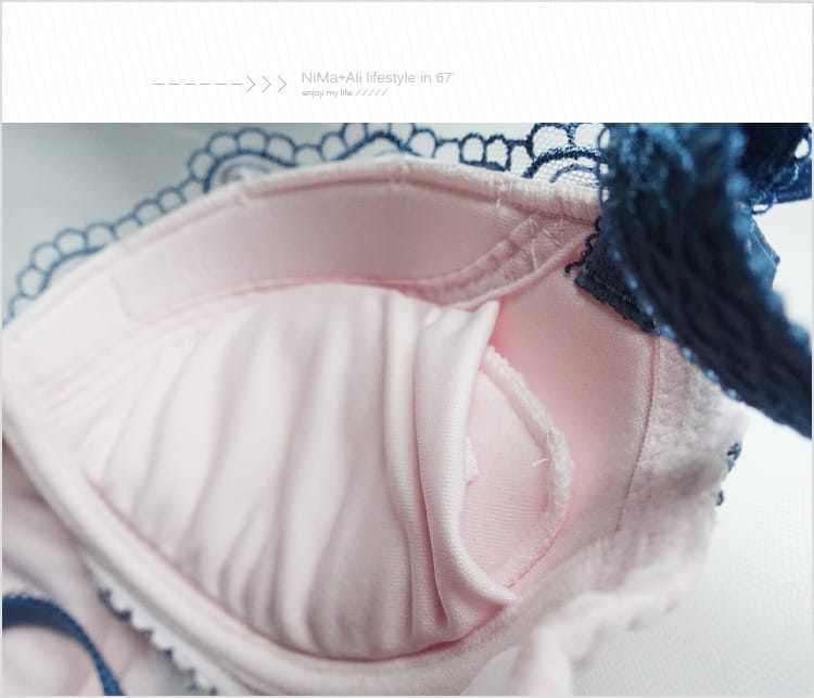 【穿搭】聖誕送禮推薦 CADELE Lingerie:::性感帶甜美的PINK FOREST 集中托高刺繡蕾絲精品內衣~小胸也能有迷人的深V線條 - 第4張圖 【穿搭】聖誕送禮推薦 CADELE Lingerie:::性感帶甜美的PINK FOREST 集中托高刺繡蕾絲精品內衣~小胸也能有迷人的深V線條
