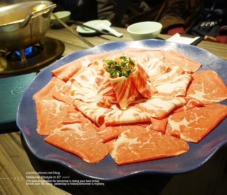 【美食】捷運中山站:::青花驕麻辣鍋~王品新品牌單點式火鍋│豆腐、鴨血鍋底吃到飽 - 第21張圖 【美食】捷運中山站:::青花驕麻辣鍋~王品新品牌單點式火鍋│豆腐、鴨血鍋底吃到飽