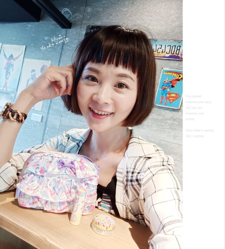 日本超人氣ECONECO繪子貓:夢幻化妝包~讓中年少婦也瘋狂的療癒系唇彩! - 第19張圖 日本超人氣ECONECO繪子貓:夢幻化妝包~讓中年少婦也瘋狂的療癒系唇彩!