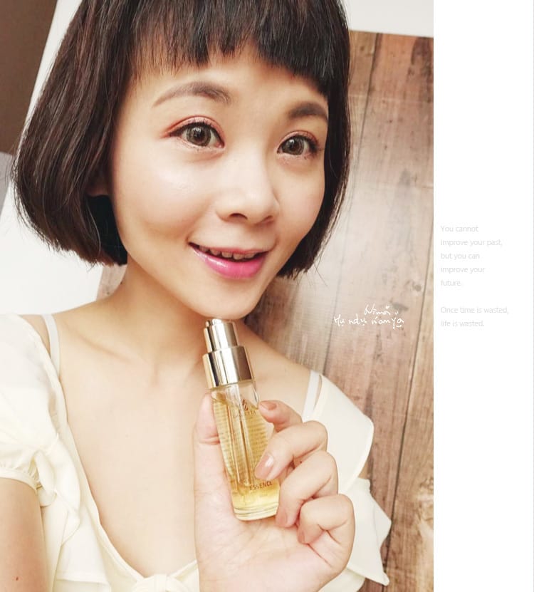 DORETTA鉑金胜肽彈潤微導菁萃:多功能鉑金美容油~讓肌膚光澤提升妝感加分! - 第3張圖 DORETTA鉑金胜肽彈潤微導菁萃:多功能鉑金美容油~讓肌膚光澤提升妝感加分!