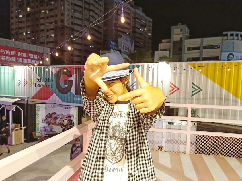 G10 GO! ~桃園首座貨櫃巿集,打卡新地標~白天俏麗!越夜越美麗!OPPO R15掌鏡~ - 第29張圖 G10 GO! ~桃園首座貨櫃巿集,打卡新地標~白天俏麗!越夜越美麗!OPPO R15掌鏡~