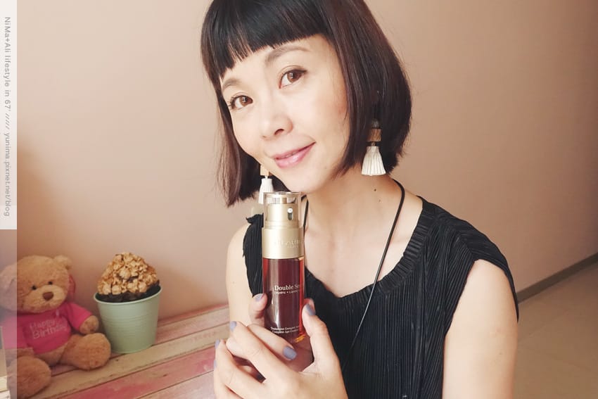油水平衡配方,克蘭詩超級精華黃金雙激萃療癒系的抗老精華使肌膚彈潤、細嫩,年輕無極限! - 第20張圖 油水平衡配方,克蘭詩超級精華黃金雙激萃療癒系的抗老精華使肌膚彈潤、細嫩,年輕無極限!