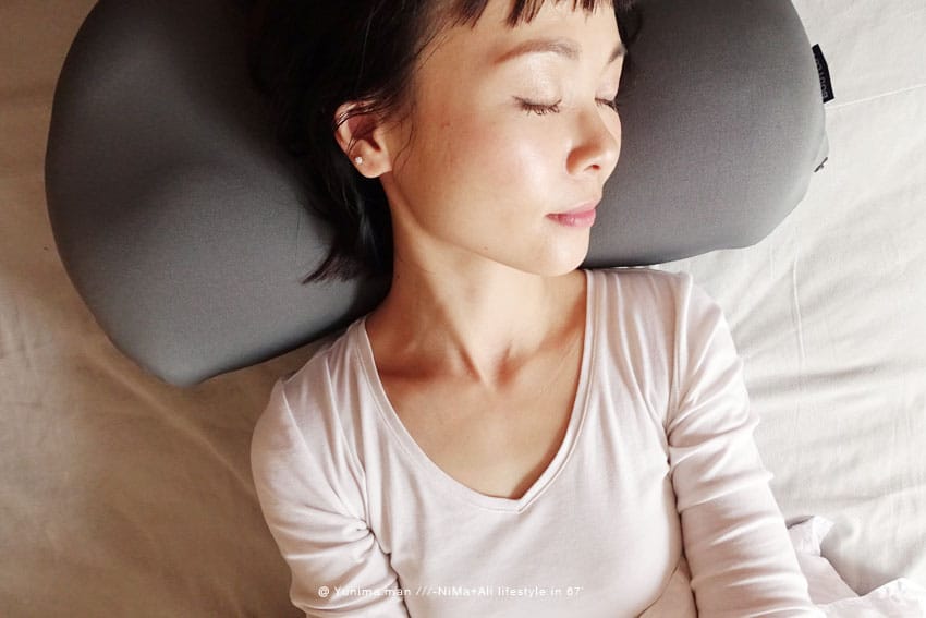BODYLUV麻藥枕頭(韓國熱銷100萬顆)~對抗失眠、分散肩頸壓力給睡眠滿滿安全感!一睡就上癮~ - 第19張圖 BODYLUV麻藥枕頭(韓國熱銷100萬顆)~對抗失眠、分散肩頸壓力給睡眠滿滿安全感!一睡就上癮~
