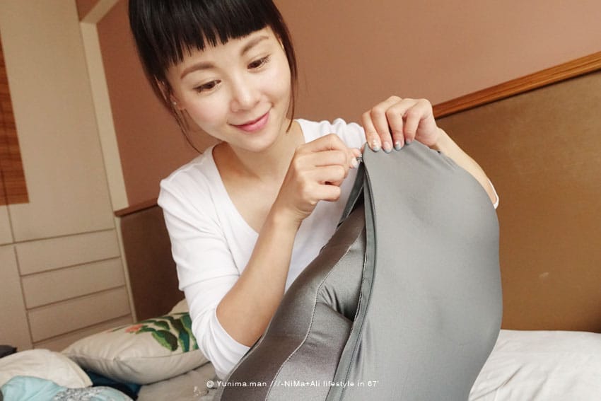 BODYLUV麻藥枕頭(韓國熱銷100萬顆)~對抗失眠、分散肩頸壓力給睡眠滿滿安全感!一睡就上癮~ - 第13張圖 BODYLUV麻藥枕頭(韓國熱銷100萬顆)~對抗失眠、分散肩頸壓力給睡眠滿滿安全感!一睡就上癮~