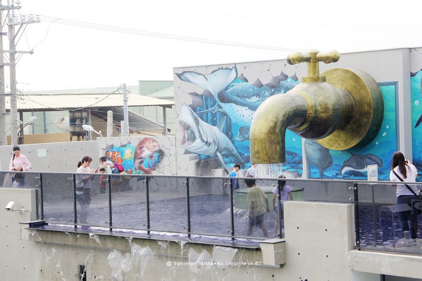 彰化秀水景點:::全世界最大的水龍頭│水銡利廚衛生活村3D彩繪、戲水區小小孩的遊戲天堂 - 第34張圖 彰化秀水景點:::全世界最大的水龍頭│水銡利廚衛生活村3D彩繪、戲水區小小孩的遊戲天堂