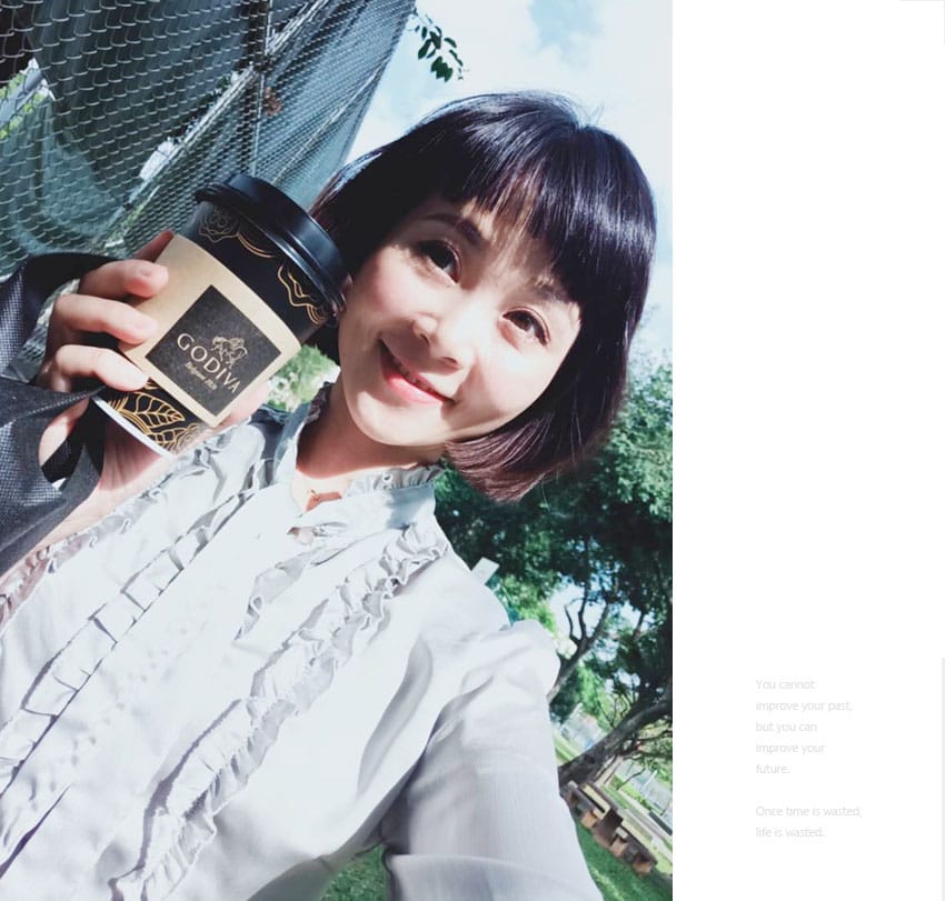 眼妝::: Luēna MAKE露葳娜彩色隱形眼鏡、抗uv保濕配方讓眼神水潤舒適