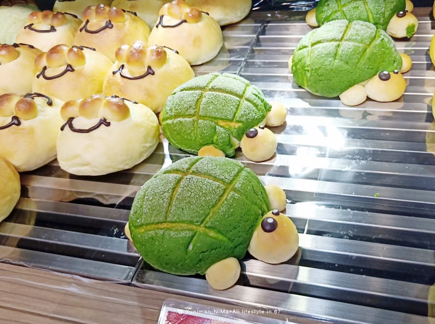 台中西區:::旅禾泡芙之家審計店、烏龜麵包、造型麵包可愛也好吃、摩艾石像好吸睛 - 第16張圖 台中西區:::旅禾泡芙之家審計店、烏龜麵包、造型麵包可愛也好吃、摩艾石像好吸睛
