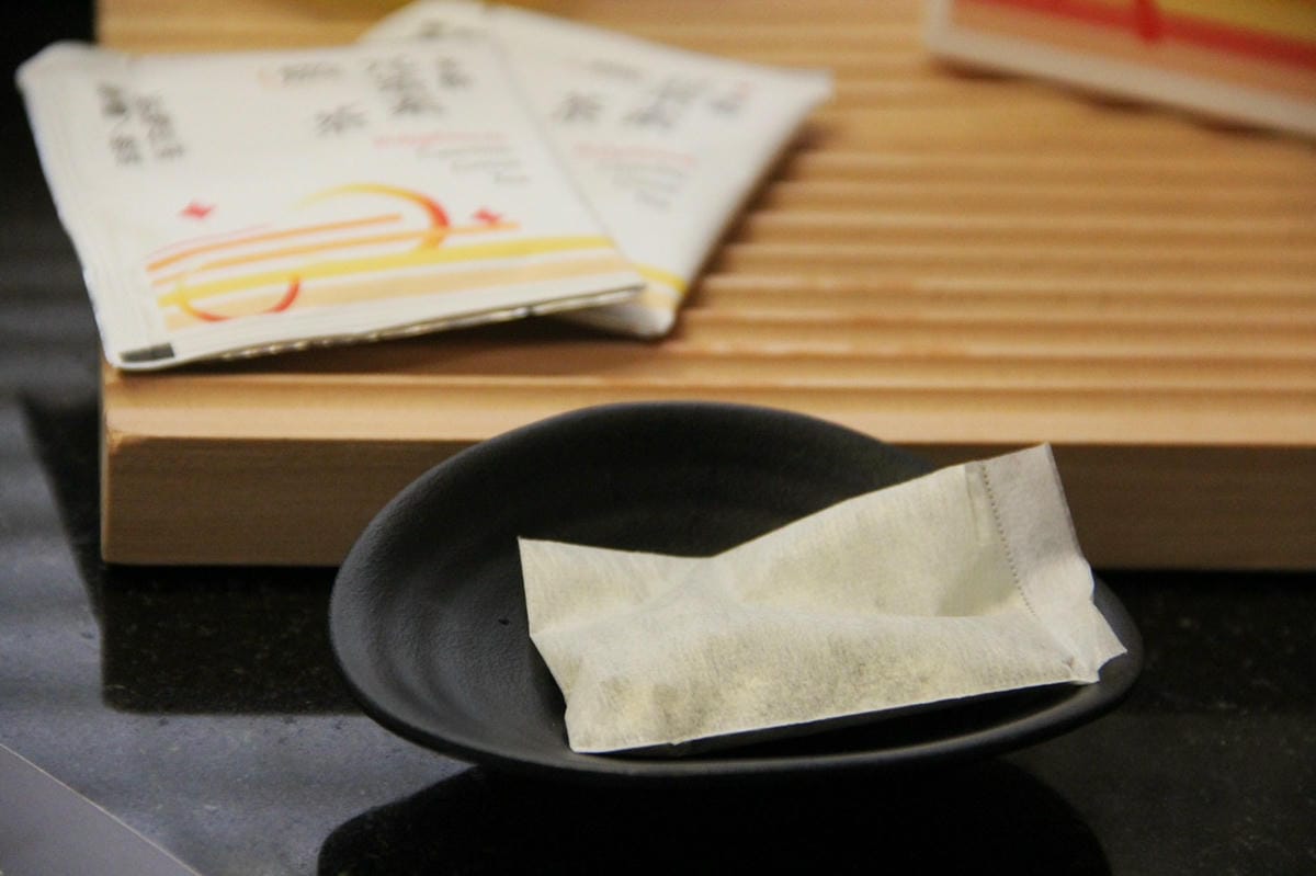 燃茶兒茶素綠茶，茶葉戰剩體脂肪燃茶