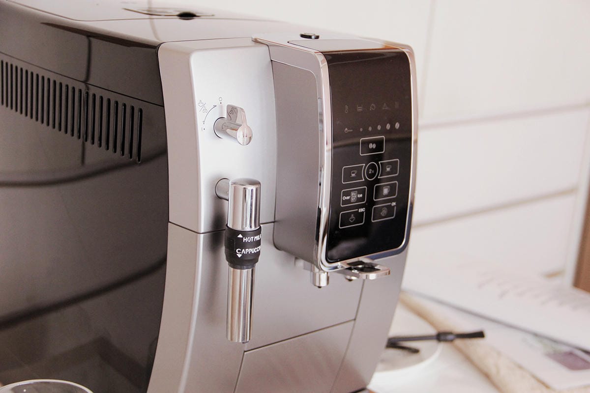 DELONGHI全球咖啡機銷售第一LatteCrema 專利極速奶泡系統46.JPG DELONGHI全球咖啡機銷售第一LatteCrema 專利極速奶泡系統46.JPG