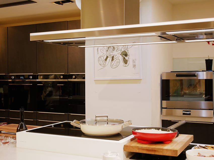 SMEG 品硯美學廚電感應爐、烤箱雞腿料理 Smeg 智慧感應爐的魅力