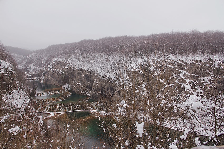 克羅埃西亞幾月最漂亮?冬季十六湖國家公園|雪地山林中的浪漫健行 - 第20張圖 克羅埃西亞幾月最漂亮?冬季十六湖國家公園|雪地山林中的浪漫健行