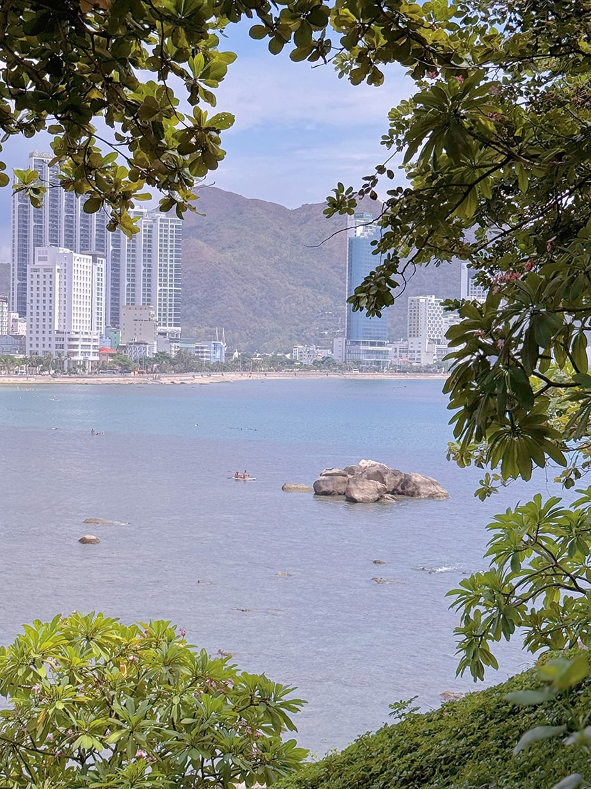 芽莊五指山|城市裡的隱藏海景秘境,360度無死角打卡點 - 第4張圖 芽莊五指山|城市裡的隱藏海景秘境,360度無死角打卡點